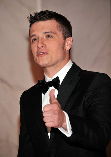 Josh Hutcherson gave a thumbs up at the White House Correspondant's Dinner.
Josh Hutcherson gave a thumbs up at the White House Correspondant's Dinner.