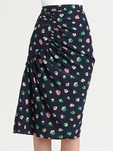 Get Eva's Sexy '50s Look: Retro Floral Skirt