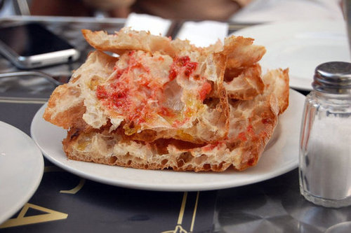Spain: Pan con Tomate Spain: Pan con Tomate