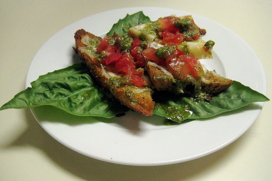 Nachos Caprese