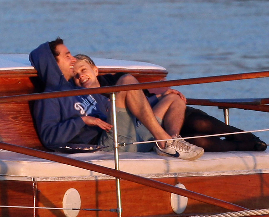 Shia LaBeouf and Carey Mulligan celebrated Valentine's Day 2010 by taking a ride on the Lady Hornblower in LA.
Shia LaBeouf and Carey Mulligan celebrated Valentine's Day 2010 by taking a ride on the Lady Hornblower in LA.