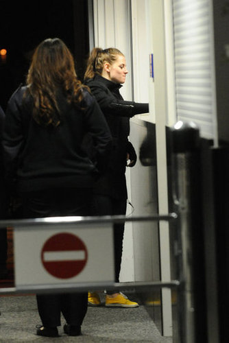 Kristen Stewart arrived in Berlin following a stay in London.
Kristen Stewart arrived in Berlin following a stay in London.