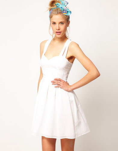 Asos Summer Dress With Sweetheart Neck ($39)
Asos Summer Dress With Sweetheart Neck ($39)