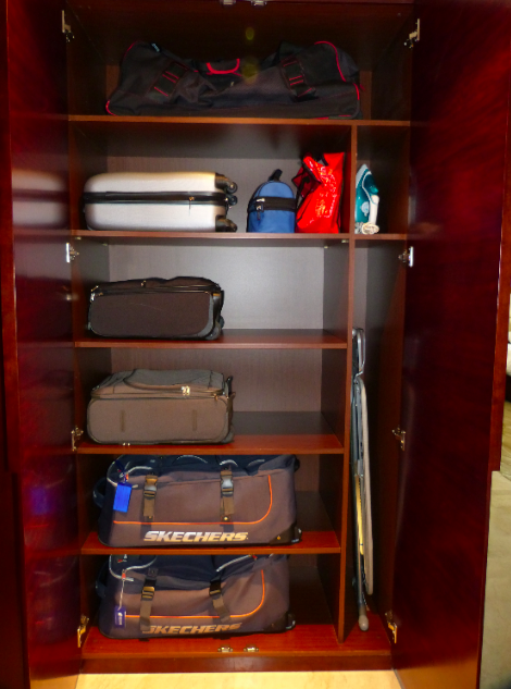 Luggage storage 