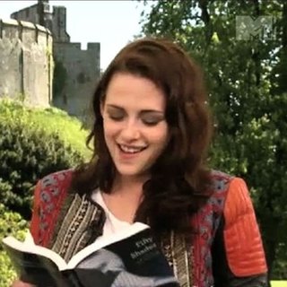 Video of Kristen Stewart Reading Fifty Shades of Grey