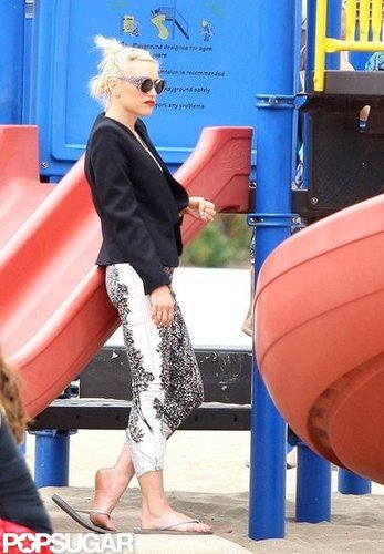Gwen Stefani Hits the Beach With Her Rossdale and No Doubt Boys Gwen Stefani Hits the Beach With Her Rossdale and No Doubt Boys