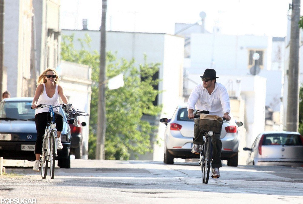 Reese Witherspoon and Jake Gyllenhaal spread their love around Italy when they vacationed there in May 2009.
Reese Witherspoon and Jake Gyllenhaal spread their love around Italy when they vacationed there in May 2009.