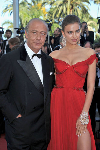 Irina Shayk sizzled in an off-the-shoulder red number at the Killing Them Softly premiere.
Irina Shayk sizzled in an off-the-shoulder red number at the Killing Them Softly premiere.