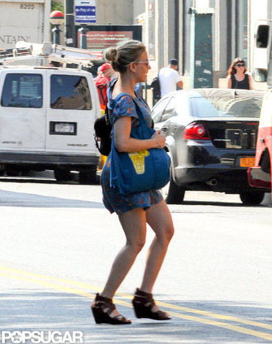 Scarlett Johansson Is on the Go in the Big Apple Scarlett Johansson Is on the Go in the Big Apple