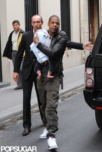 Jay-Z, Beyoncé, and Baby Blue Take Paris Together Jay-Z, Beyoncé, and Baby Blue Take Paris Together