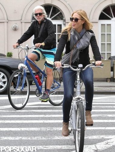 Erin Heatherton went for a bike ride in NYC.
Erin Heatherton went for a bike ride in NYC.
