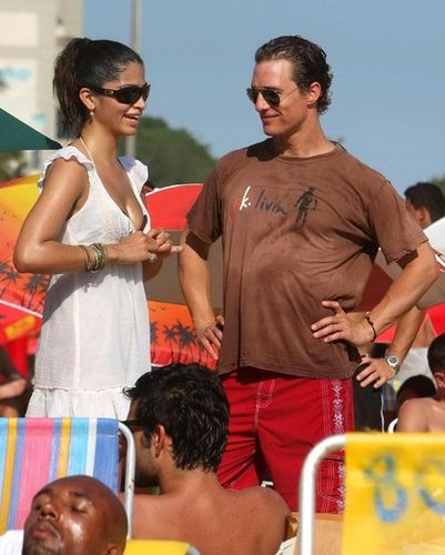 Matthew McConaughey and Camila Alves relaxed oceanside in Brazil in February 2009.
Matthew McConaughey and Camila Alves relaxed oceanside in Brazil in February 2009.