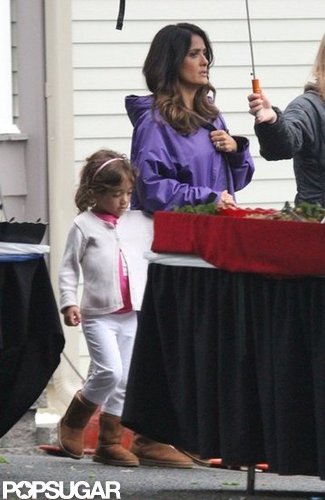 Salma Hayek and daughter Valentina Pinault hung out on the Boston set of Grown Ups 2.
Salma Hayek and daughter Valentina Pinault hung out on the Boston set of Grown Ups 2.