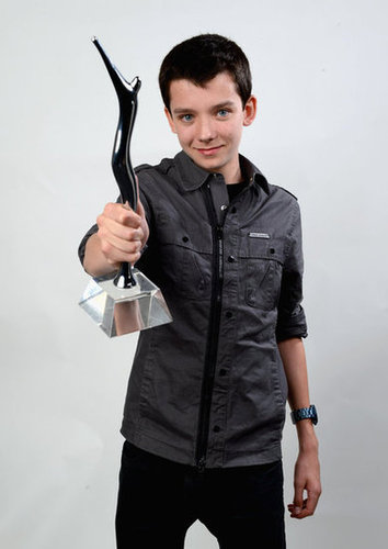 Ashley, January, and Young Hollywood Have an Award-Worthy Night Ashley, January, and Young Hollywood Have an Award-Worthy Night