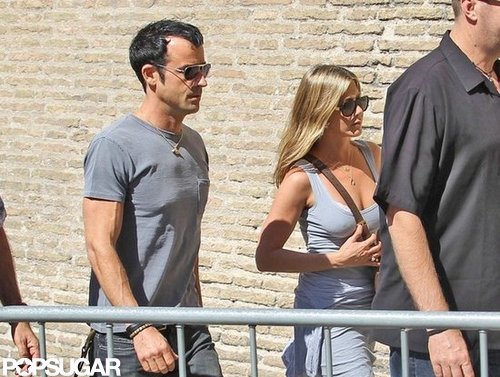 Jennifer Aniston and Justin Theroux Take Their Eurotrip to Rome! Jennifer Aniston and Justin Theroux Take Their Eurotrip to Rome!