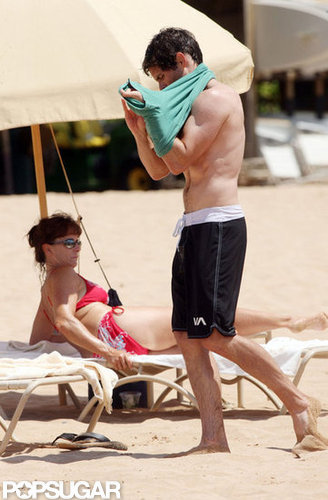 James Marsden showed off his buff body taking his shirt off on the beach in Hawaii.
James Marsden showed off his buff body taking his shirt off on the beach in Hawaii.