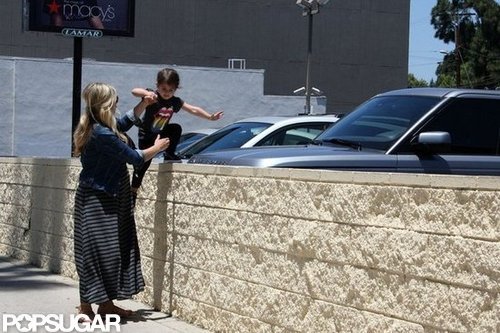 Sarah Michelle Gellar Has a Sweet Saturday With Charlotte Sarah Michelle Gellar Has a Sweet Saturday With Charlotte