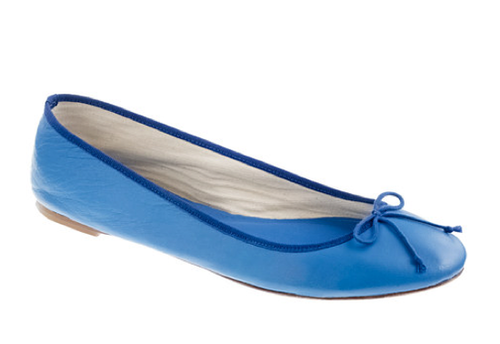 A no-fail ballet flat in a gorgeous cobalt-blue hue? We're totally sold.
J.Crew Classic Leather Ballet Flats ($125)
A no-fail ballet flat in a gorgeous cobalt-blue hue? We're totally sold.
J.Crew Classic Leather Ballet Flats ($125)