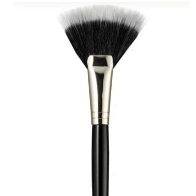 5 Reasons to Be a Fan of the Fan Brush