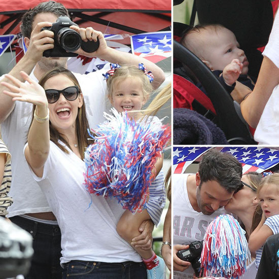Ben Affleck and Jennifer Garner watch the 4th of July Parade with their kids Violet,Seraphina and Samuel