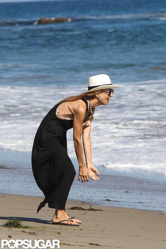 Rachel Zoe was excited for her son Skyler, who was walking on the beach in Malibu.
Rachel Zoe was excited for her son Skyler, who was walking on the beach in Malibu.