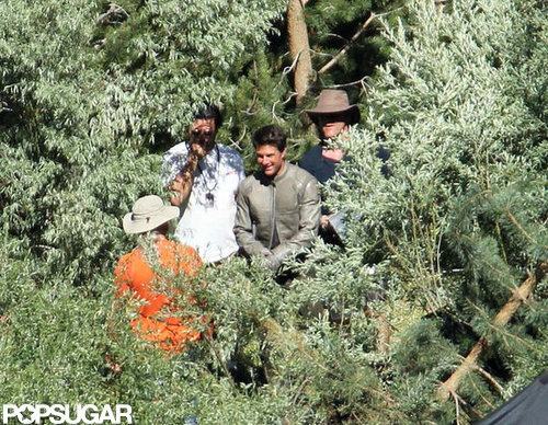 Tom Cruise made his way through the trees on the Oblivion set in CA.
Tom Cruise made his way through the trees on the Oblivion set in CA.