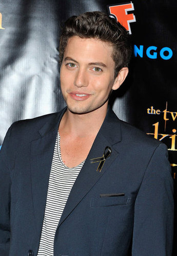 Jackson Rathbone looked happy to attend the Breaking Dawn Part 2 party at Comic-Con.
Jackson Rathbone looked happy to attend the Breaking Dawn Part 2 party at Comic-Con.