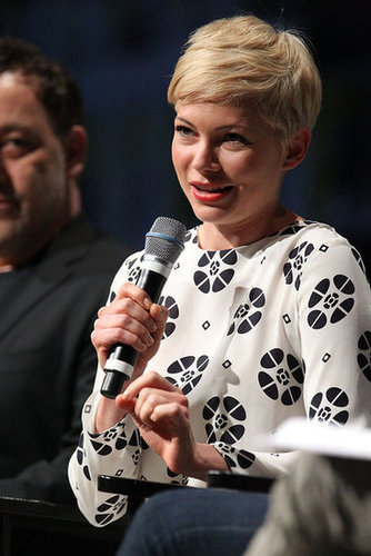 Michelle Williams took the microphone onstage at Comic-Con.
Michelle Williams took the microphone onstage at Comic-Con.