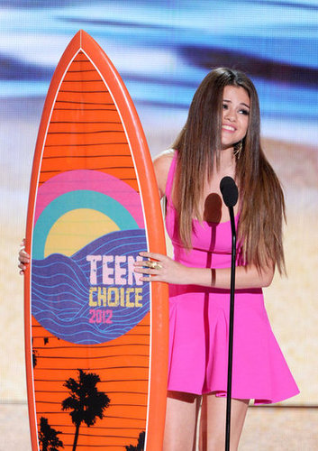 Robert, Kristen, and Selena's Birthday: Teen Choice Awards Highlights! Robert, Kristen, and Selena's Birthday: Teen Choice Awards Highlights!