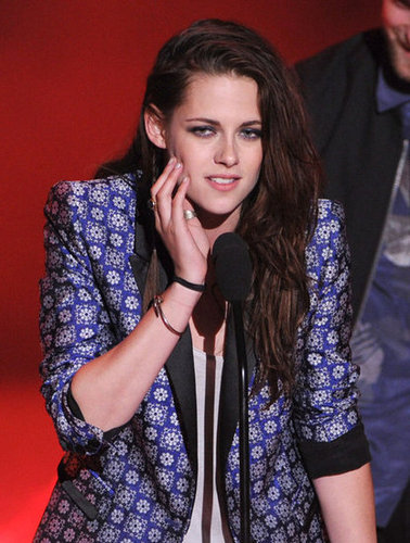 Robert, Kristen, and Selena's Birthday: Teen Choice Awards Highlights! Robert, Kristen, and Selena's Birthday: Teen Choice Awards Highlights!