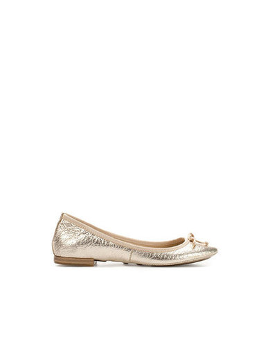 A metallic ballet flat is just as polished as your work pumps, but it's a whole lot comfier.
Zara Patent Ballerina ($80)
A metallic ballet flat is just as polished as your work pumps, but it's a whole lot comfier.
Zara Patent Ballerina ($80)