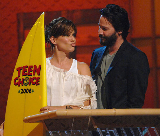 Sandra Bullock and Keanu Reeves shared the stage at the August 2006 Teen Choice Awards in LA.
Sandra Bullock and Keanu Reeves shared the stage at the August 2006 Teen Choice Awards in LA.