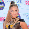 Demi Lovato's Beauty Look at the 2012 Teen Choice Awards