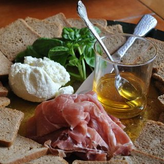 How to Make Ricotta Cheese