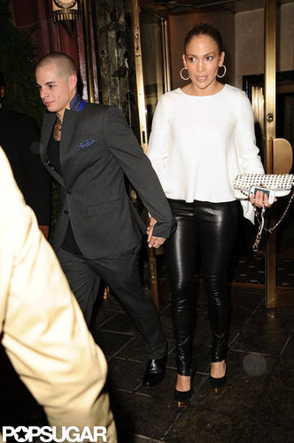 Jennifer Lopez and Casper Smart held hands in NYC.
Jennifer Lopez and Casper Smart held hands in NYC.