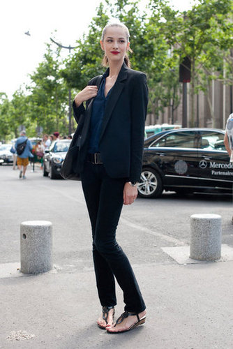 Tailored separates will feel infinitely more seasonal with a pair of great flat sandals.
Tailored separates will feel infinitely more seasonal with a pair of great flat sandals.