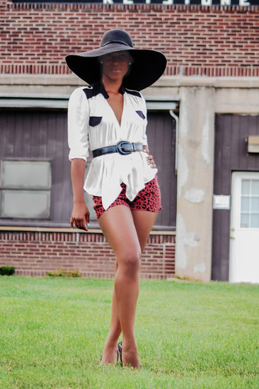 Street Style: Large Brim Hat!