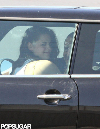 Kristen Stewart smiled.
Kristen Stewart smiled.