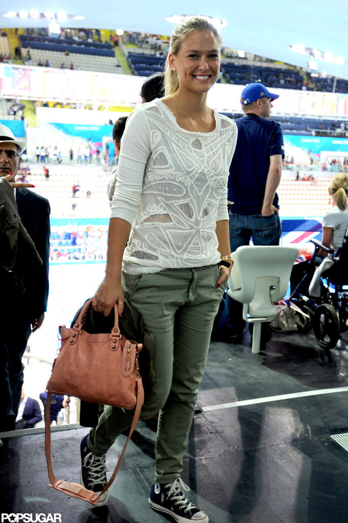Bar Refaeli Watches Nathan Adrian Take Home Gold Bar Refaeli Watches Nathan Adrian Take Home Gold