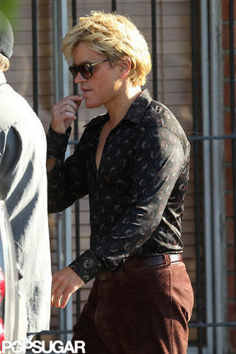 Matt Damon wore a full blond wig on the set of Behind the Candelabra in LA.
Matt Damon wore a full blond wig on the set of Behind the Candelabra in LA.