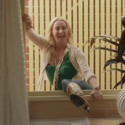 Video of Nina Proudman's (Asher Keddie) Funniest Moments on Offspring