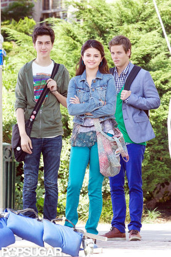 Selena Gomez Links Up With Boyfriend Justin Bieber on Her New Set Selena Gomez Links Up With Boyfriend Justin Bieber on Her New Set