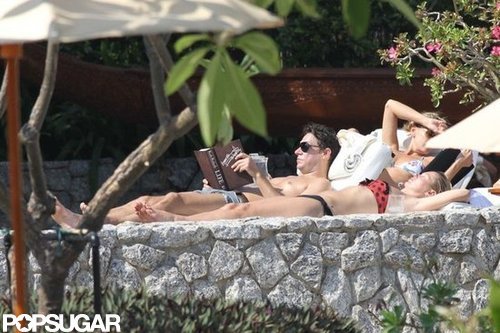 Kate Moss's husband, Jamie Hince, cuddled up with Keith Richards's Life during a getaway to Thailand in January 2011. Meanwhile, Kate read Carl Reiner's All Kinds of Love.
Kate Moss's husband, Jamie Hince, cuddled up with Keith Richards's Life during a getaway to Thailand in January 2011. Meanwhile, Kate read Carl Reiner's All Kinds of Love.