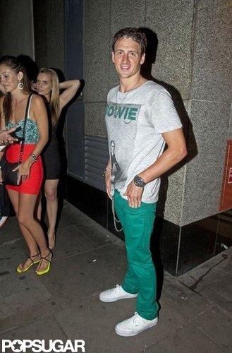 Ryan Lochte Parties Late Night With Ladies in London Ryan Lochte Parties Late Night With Ladies in London