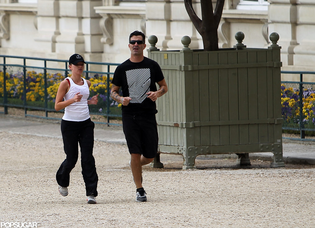 Scarlett Johansson ran in Paris with Nate Naylor. Scarlett Johansson ran in Paris with Nate Naylor.
