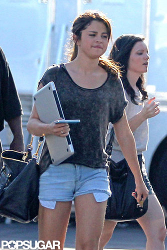 Selena Gomez Wraps Up Work in Short Shorts Selena Gomez Wraps Up Work in Short Shorts