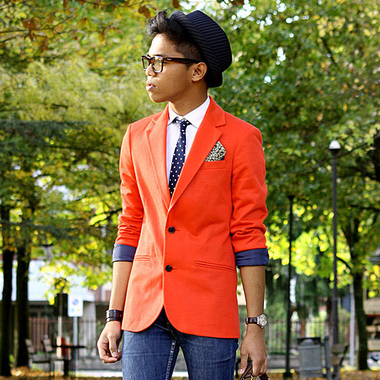 We went to the source of our borrowed-from-the-boys obsession and highlighted styling tricks that you need to know for Fall.
We went to the source of our borrowed-from-the-boys obsession and highlighted styling tricks that you need to know for Fall.