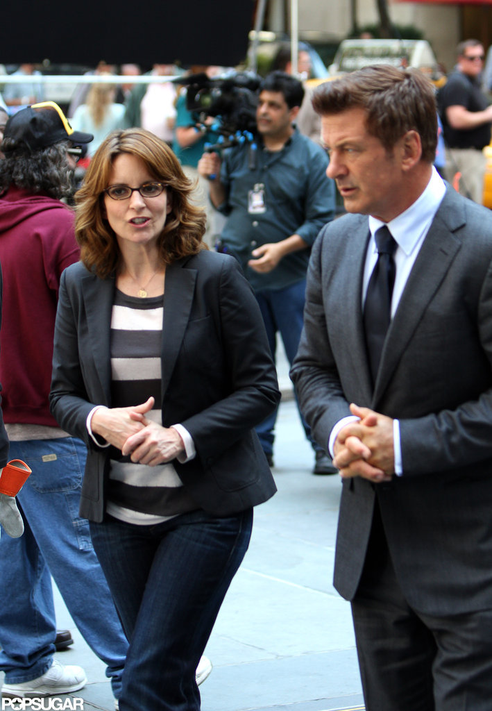 Tina Fey Shoots 30 Rock as Liz Lemon Baby Rumors Emerge Tina Fey Shoots 30 Rock as Liz Lemon Baby Rumors Emerge