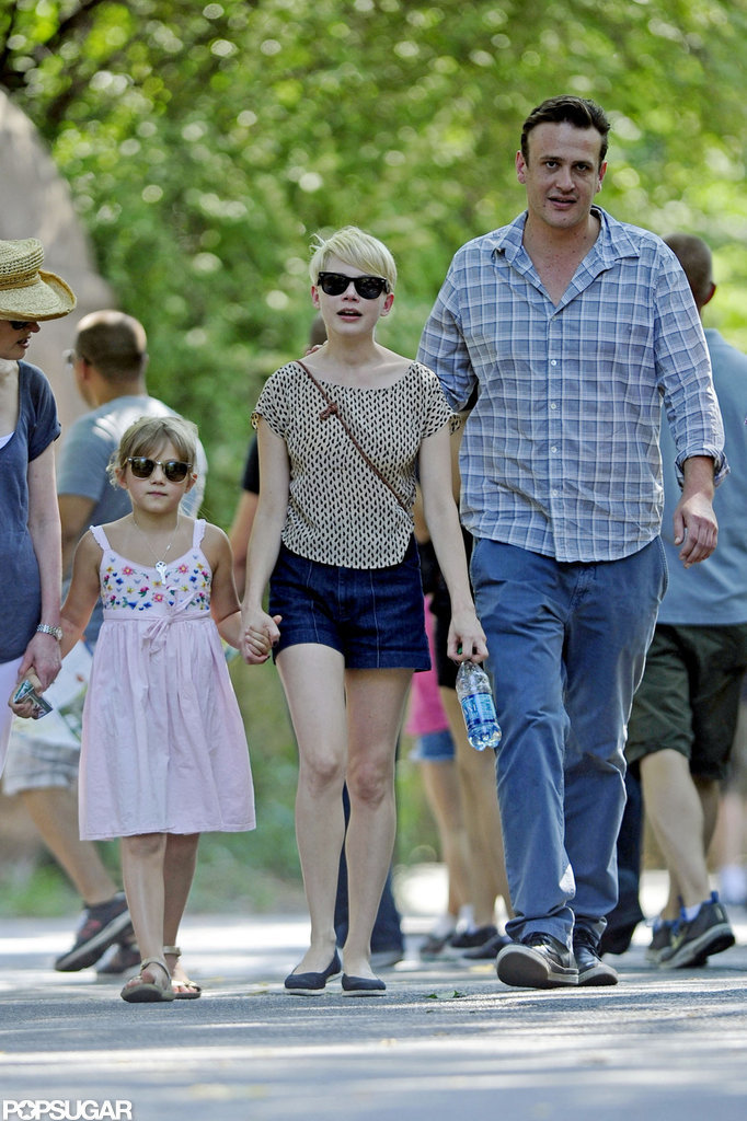 Michelle Williams and Jason Segel accompanied Matilda Ledger to the zoo.
Michelle Williams and Jason Segel accompanied Matilda Ledger to the zoo.
