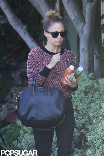 Nicole Richie was spotted in LA running errands.
Nicole Richie was spotted in LA running errands.